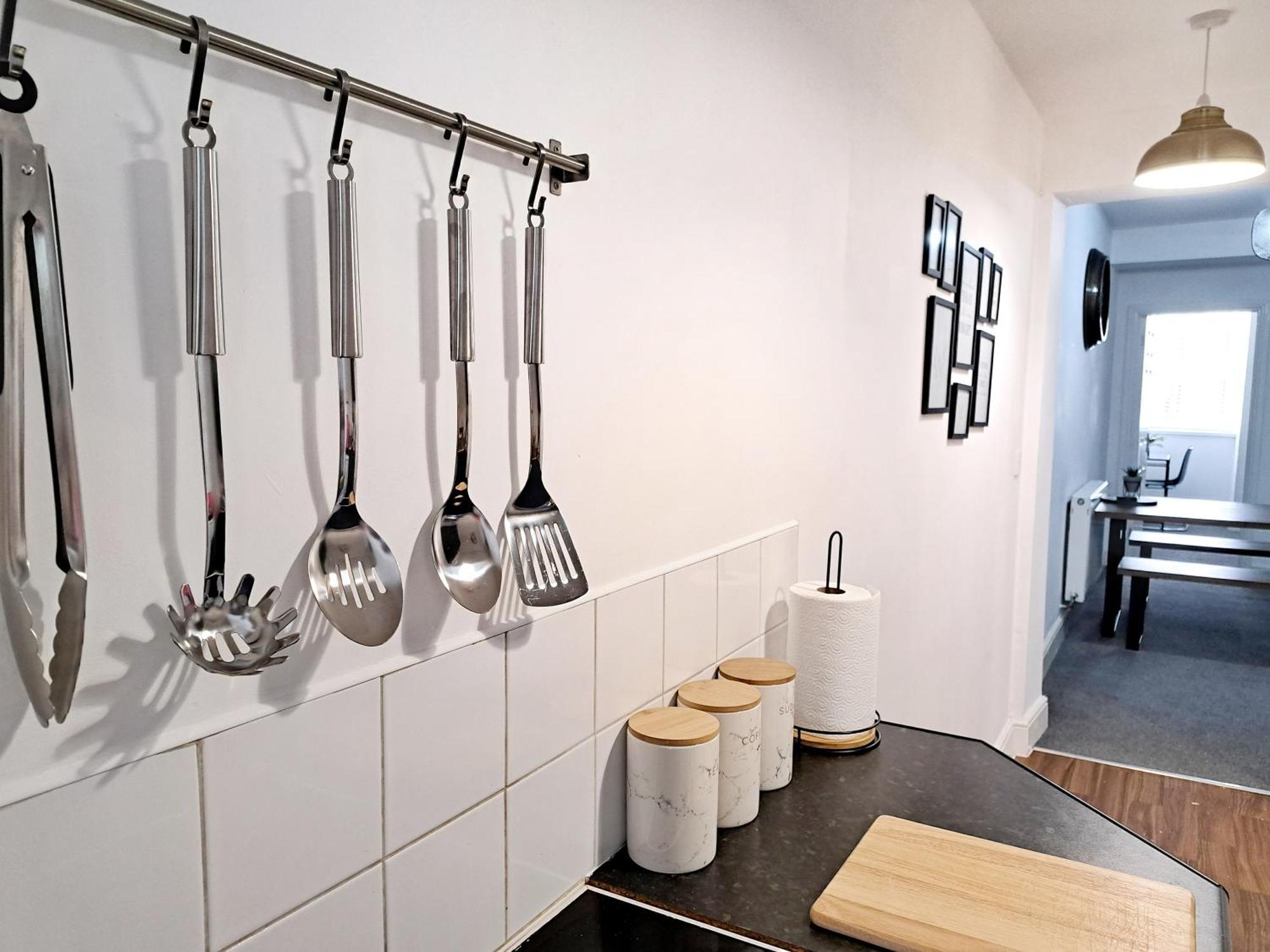 Stylish 2 Bed Apartment With Free Parking, Speed Wifi, Free Parking Колчестер Экстерьер фото