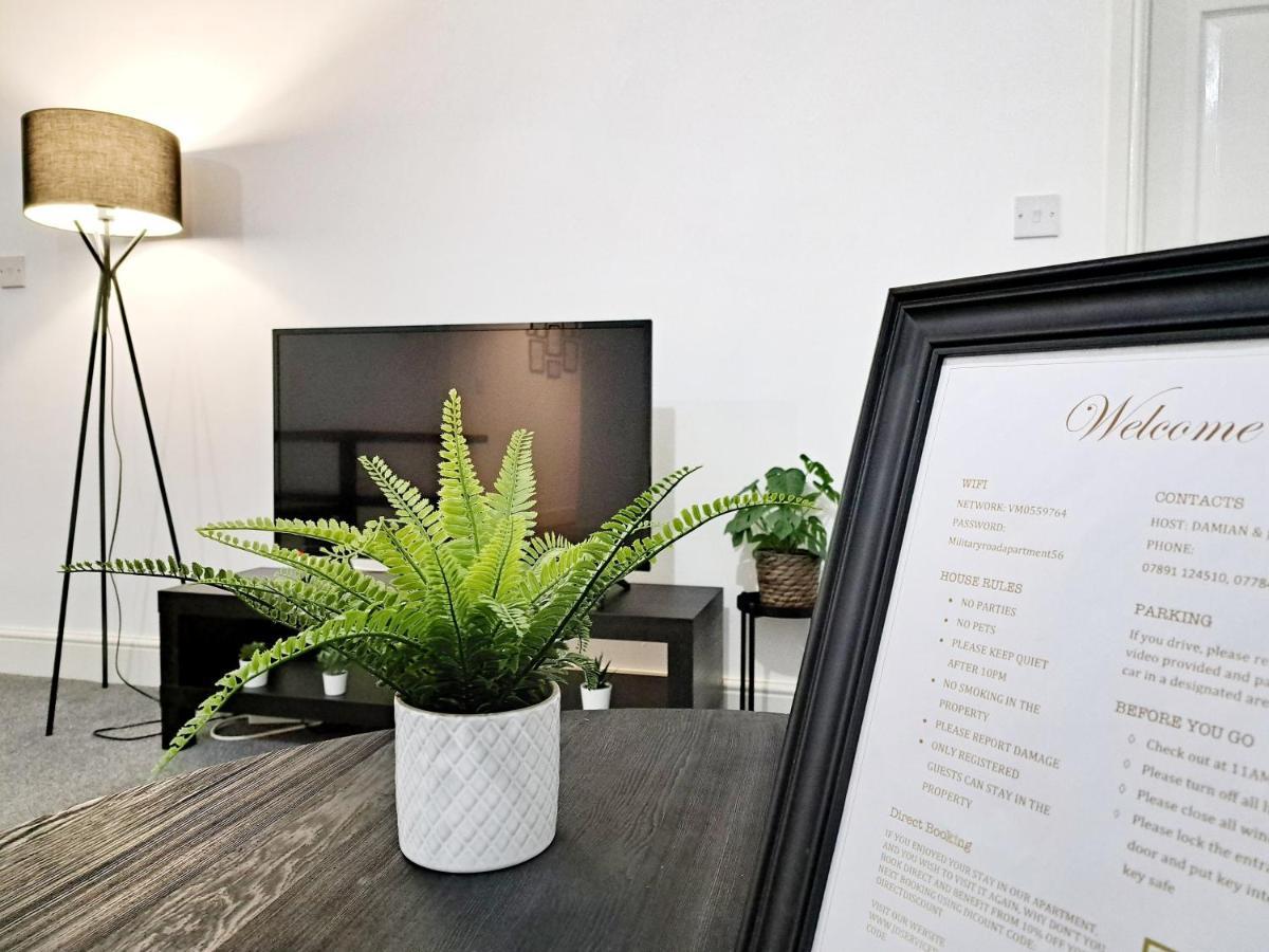 Stylish 2 Bed Apartment With Free Parking, Speed Wifi, Free Parking Колчестер Экстерьер фото